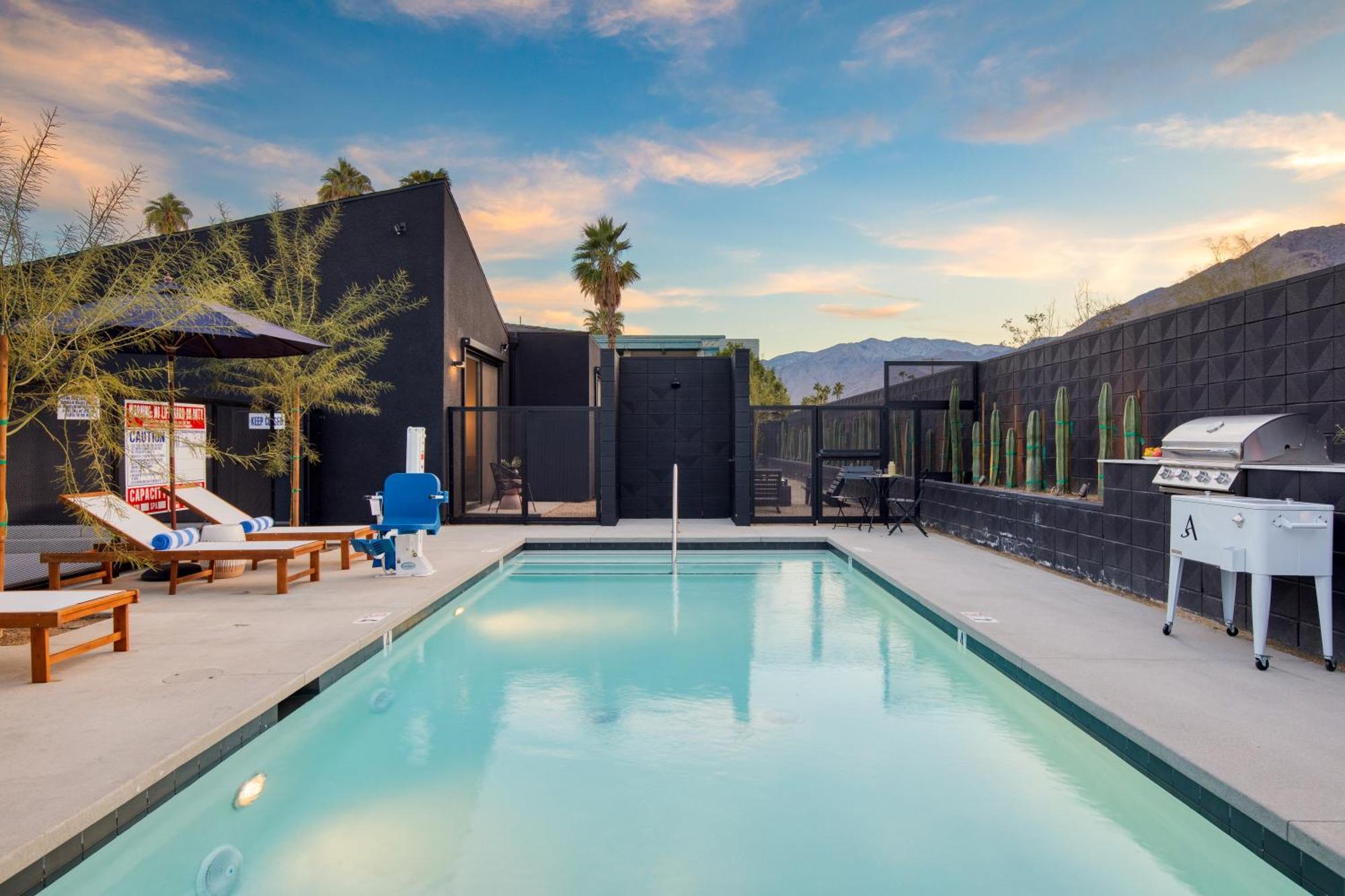 Blackhaus By Avantstay Ada Modern Rooms, Pool & Bbq Palm Springs Exterior foto